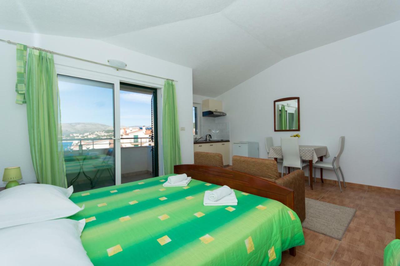 Apartments Fumija Trogir Luaran gambar