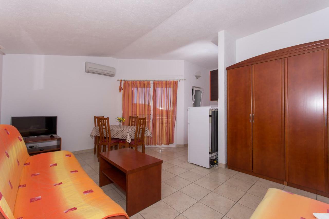Apartments Fumija Trogir Luaran gambar