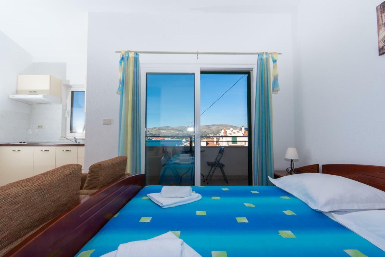 Apartments Fumija Trogir Luaran gambar