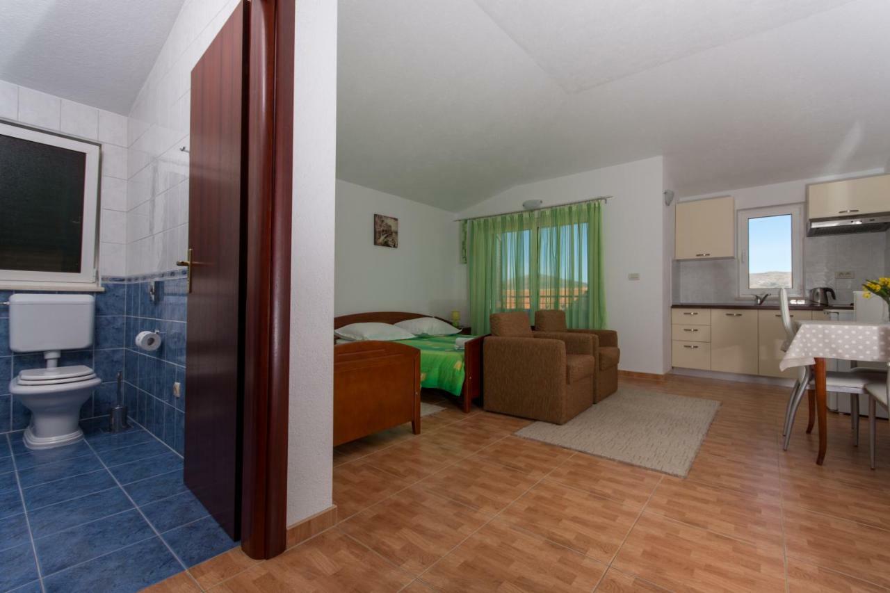 Apartments Fumija Trogir Luaran gambar