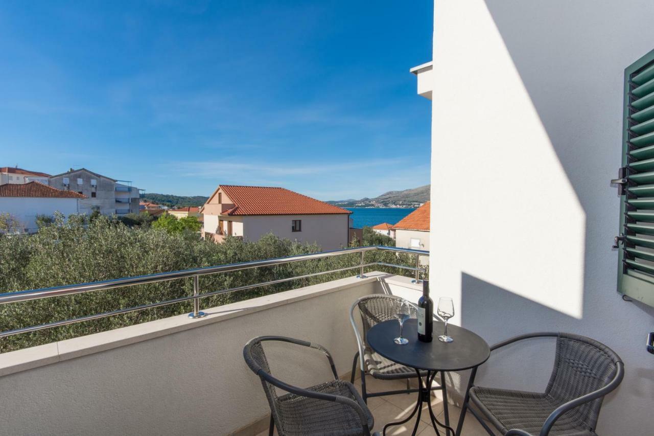 Apartments Fumija Trogir Luaran gambar